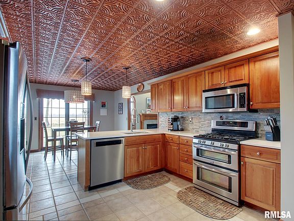 4th image of 4729 Covington Ln