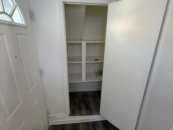 4th image of 2864 W 15th St APT 1