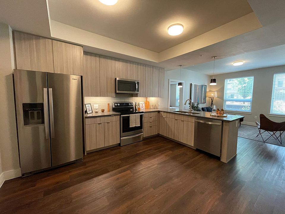1st image of 2955 Welton St #22