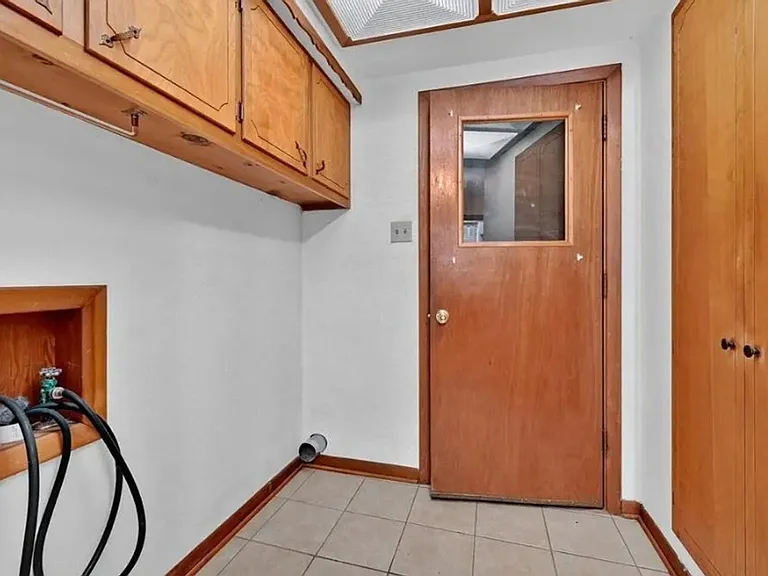 1402 Hillcrest Dr — Photo 26