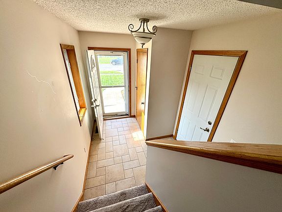 3rd image of 1106 Petersen Ln NW
