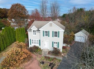55 Schuyler Dr, East Longmeadow, MA 01028