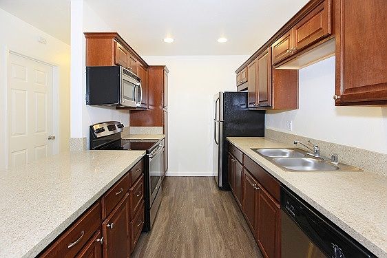 2nd image of 5445 Repecho Dr APT F205