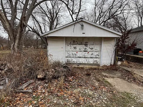 1622 N Moody Ct, Peoria, IL 61604