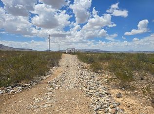 691 Sombrero Peak Rd, Terlingua, TX 79852