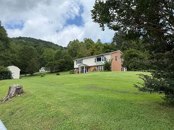 706 Indian Mountain Rd, Jellico, TN 37762