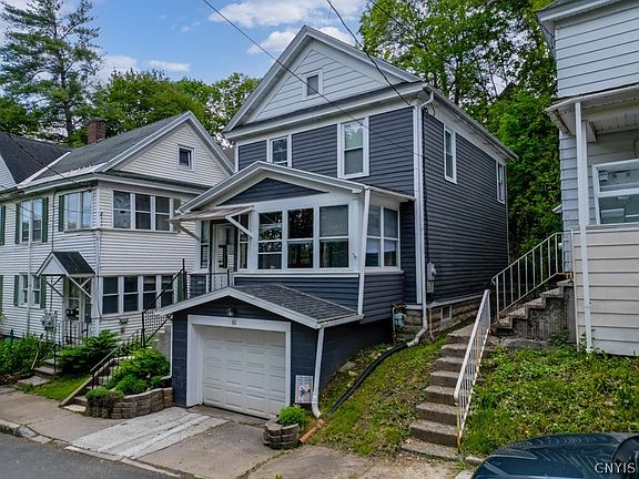 3rd image of 86 Prospect Ave