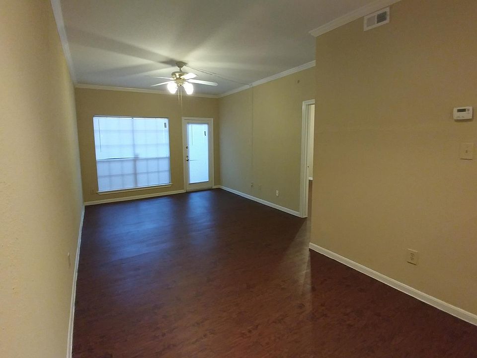 1st image of 9009 Braesmont Dr APT 101
