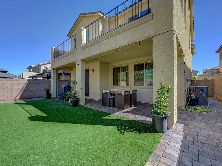12321 Silvana St — Photo 57