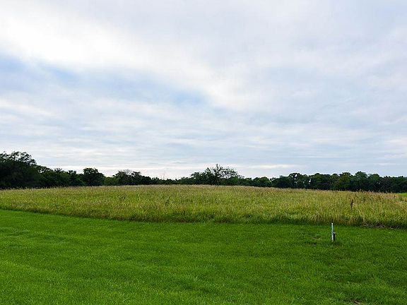 5th image of 2809 W Dr