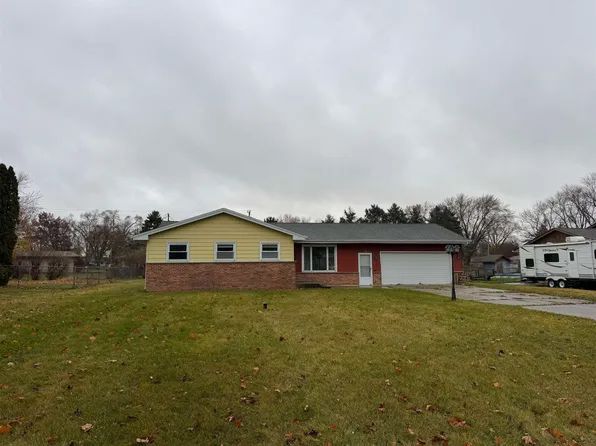 2411 E West Hart Rd, Beloit, WI 53511
