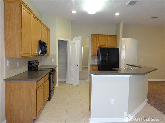 5th image of 3004 Southbank Circle Green Cove Spgs