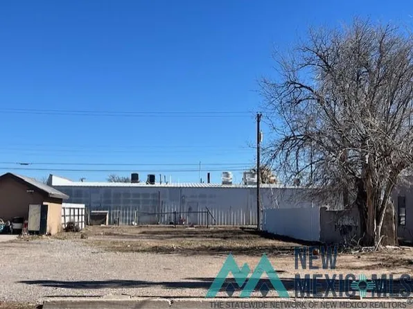 815 S 2nd St, Artesia, NM 88210