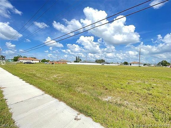2nd image of 123 Chiquita Blvd N #N