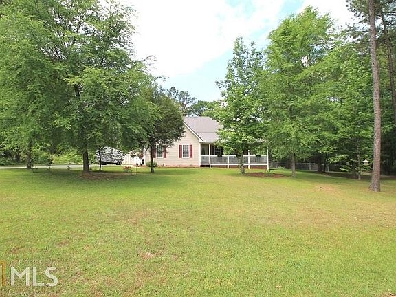 4th image of 221 Sugar Hill Ct
