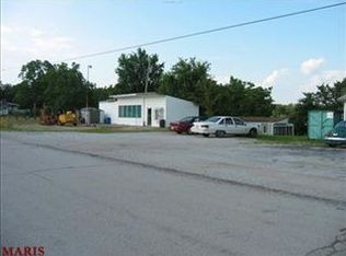 13254 Summit Dr, De Soto, MO 63020