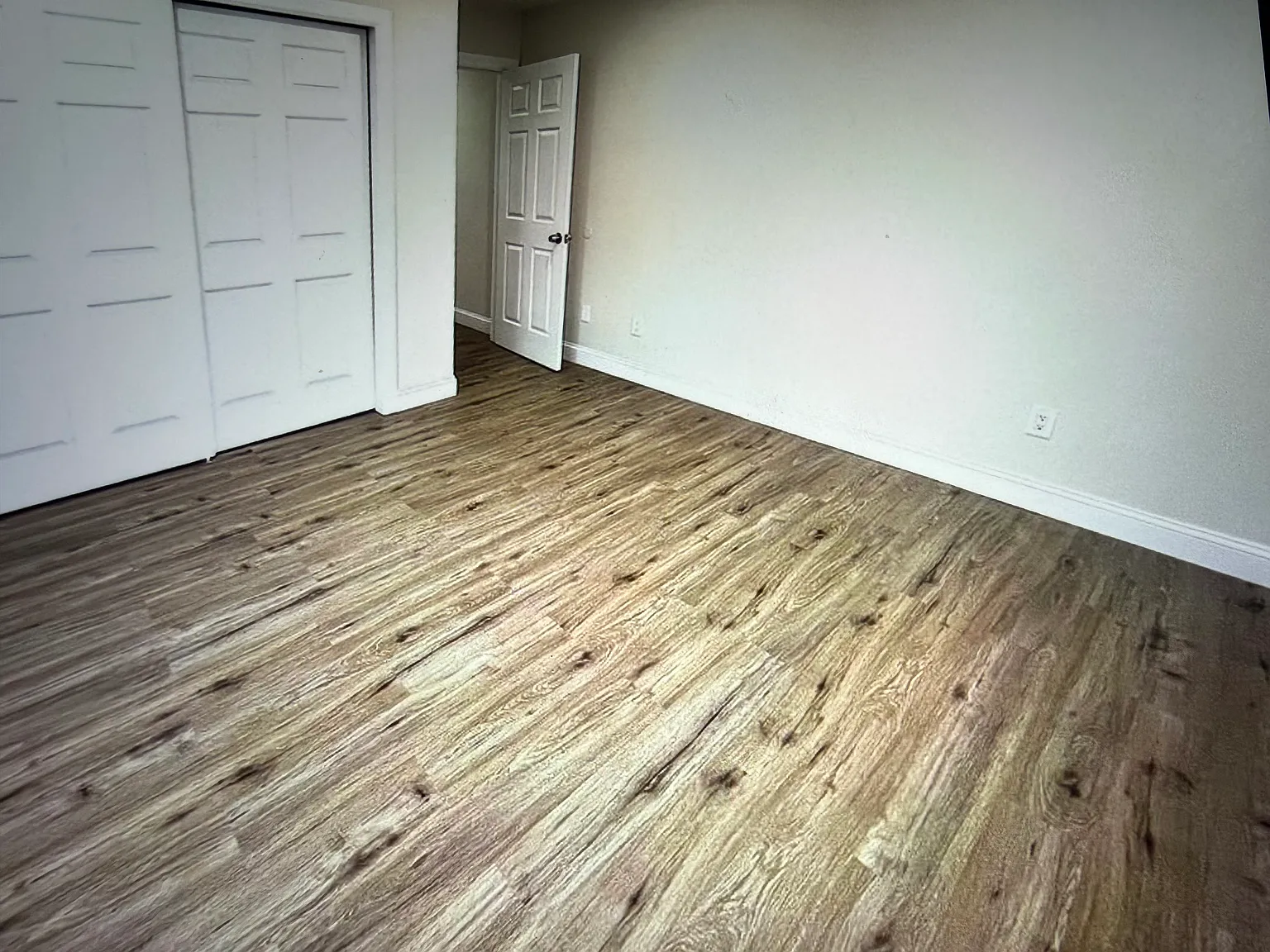 2 bed, 895 sqft, $2,800 — Photo 3