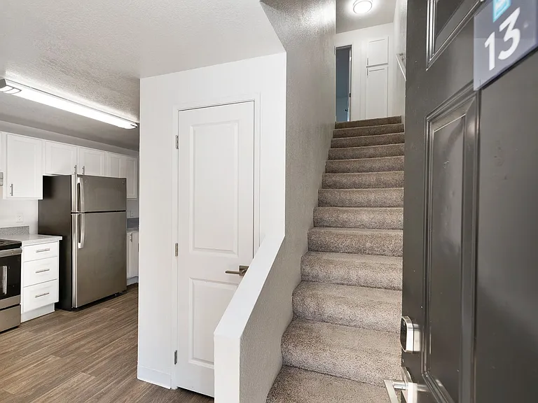 LSLV Lakeshore Lakeview — Photo 18