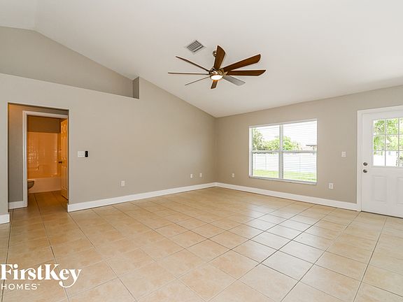 4th image of 1307 SW 34th St