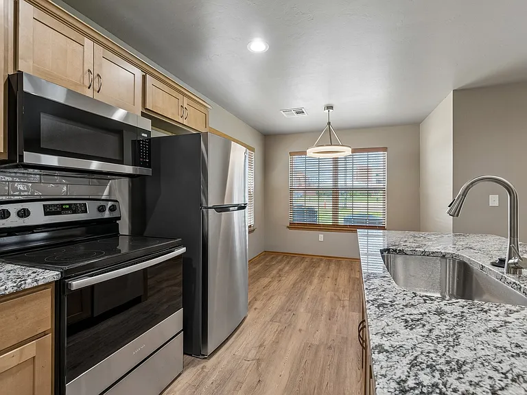 230 N Duncan St — Photo 21