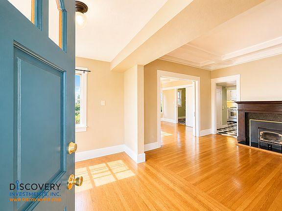 3rd image of 460 Stow Ave