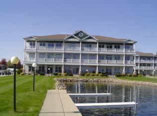 1304 S Harkless Dr #A7, Syracuse, IN 46567