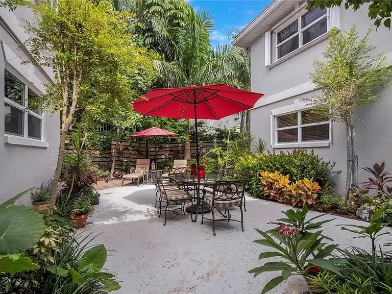 2505 Bay Dr — Photo 21