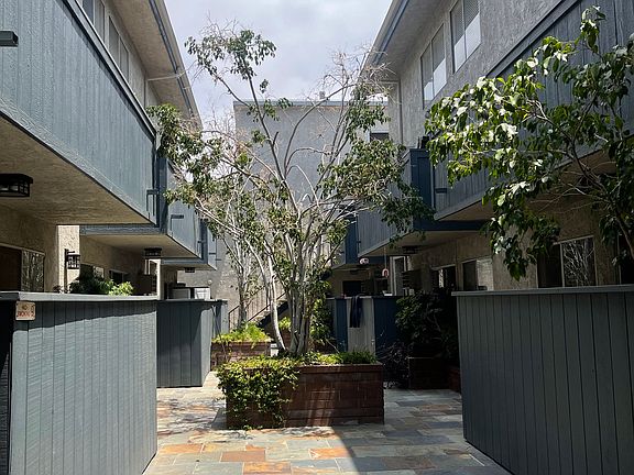 3rd image of 3516 Jasmine Ave APT 208