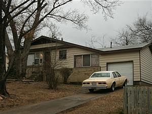 2nd image of 2010 W 46th St