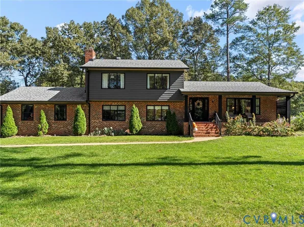 2932 Brook Blvd, Quinton, VA 23141