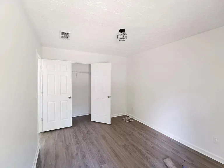 1844 Kristen Ct — Photo 28