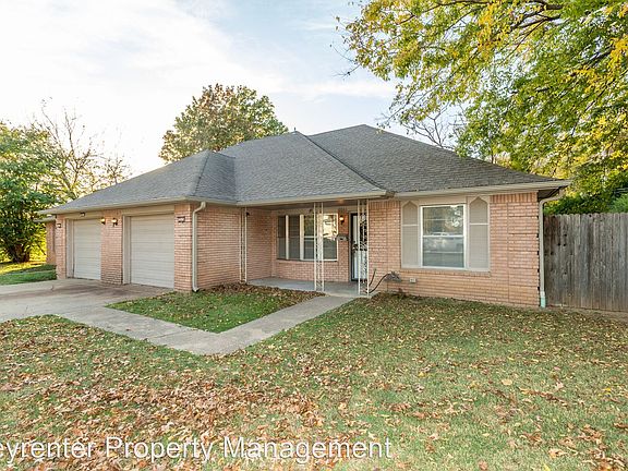 3rd image of 2517 E Skelly Dr #10465372