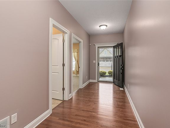 2nd image of 8533 Alexis Dr