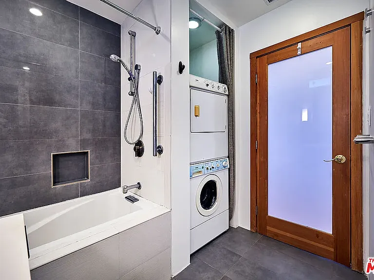 7907 Reading Ave — Photo 12