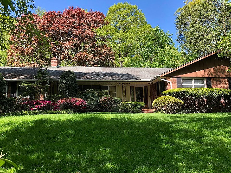 1st image of 35 Renwick Ave