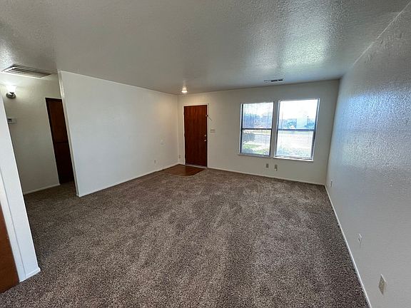 3rd image of 1264-72 Tustin Cir #1264