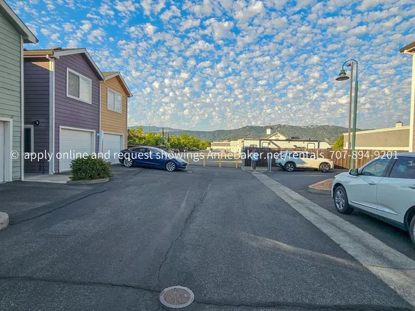 132 Treadway Ct, Cloverdale, CA 95425