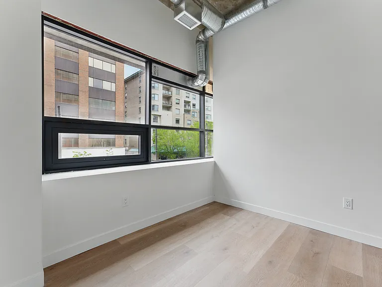 744 4th Ave SW — Photo 28