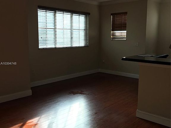 3rd image of 2536 Centergate Dr APT 203