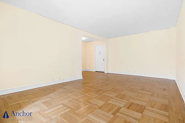 Rented by Anchor Associates | media 28