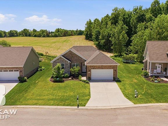 3rd image of 5363 Pebble Beach Dr