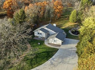 S78W31190 Sugden Rd, Mukwonago, WI 53149