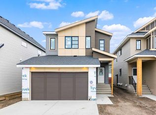 111 N Chinook Winds Mnr SW, Airdrie, AB T4B5P9