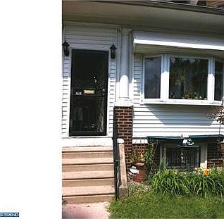2nd image of 6155 W Columbia Ave
