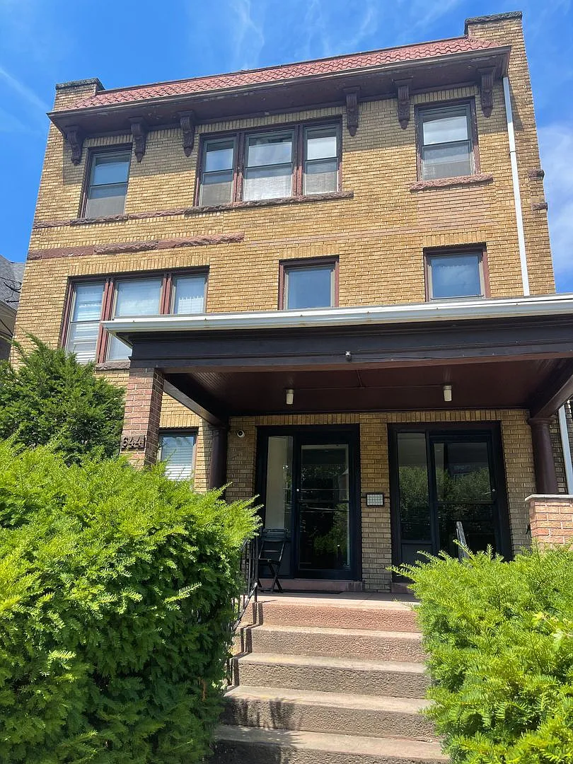 644-646 Orange St — Photo 3