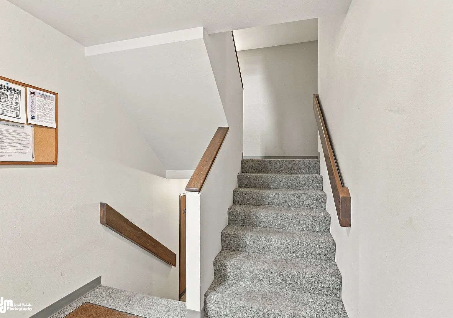 2 Bed, 1 Bath Condo — Photo 4
