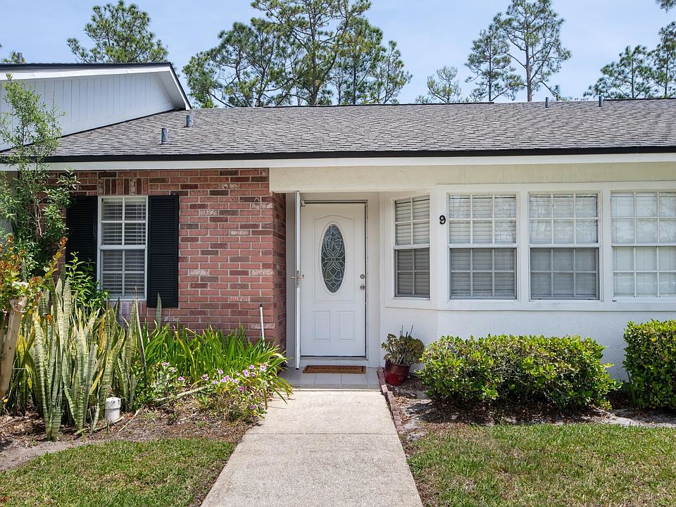 1st image of 9 Kings Colony Ct N #9