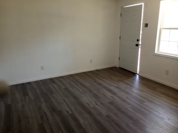 217 Springdale #D, Palestine, TX 75803