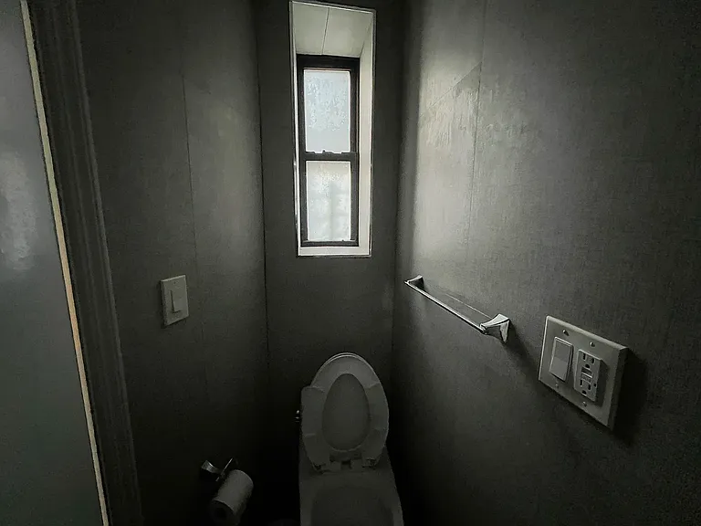 238 E 116th St #21 — Photo 6