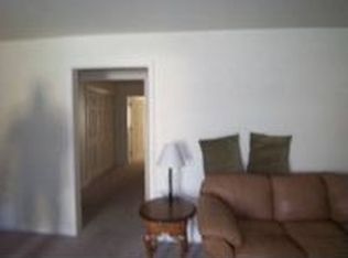 6 N Clifton Dr, Williamsport, MD 21795